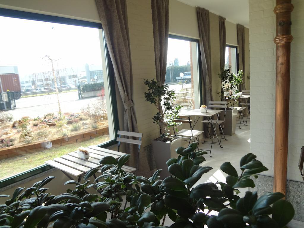 Green Class Hotel Candiolo Bagian luar foto
